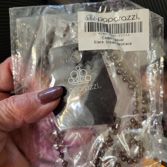 New Paparazzi Box Of Jewerly 23 Necklaces,earrings 5,braclets 2. Kids 18 Pcs - Picture 12 of 14